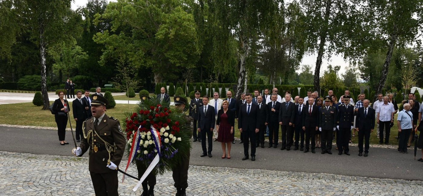 Predsjednik Vlade u prigodi Dana državnosti: Zaokružili smo temeljne nacionalne zadaće postavljene početkom devedesetih